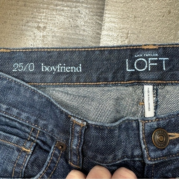 Loft Distressed Boyfriend Jean size 25/0 - Picture 7 of 13